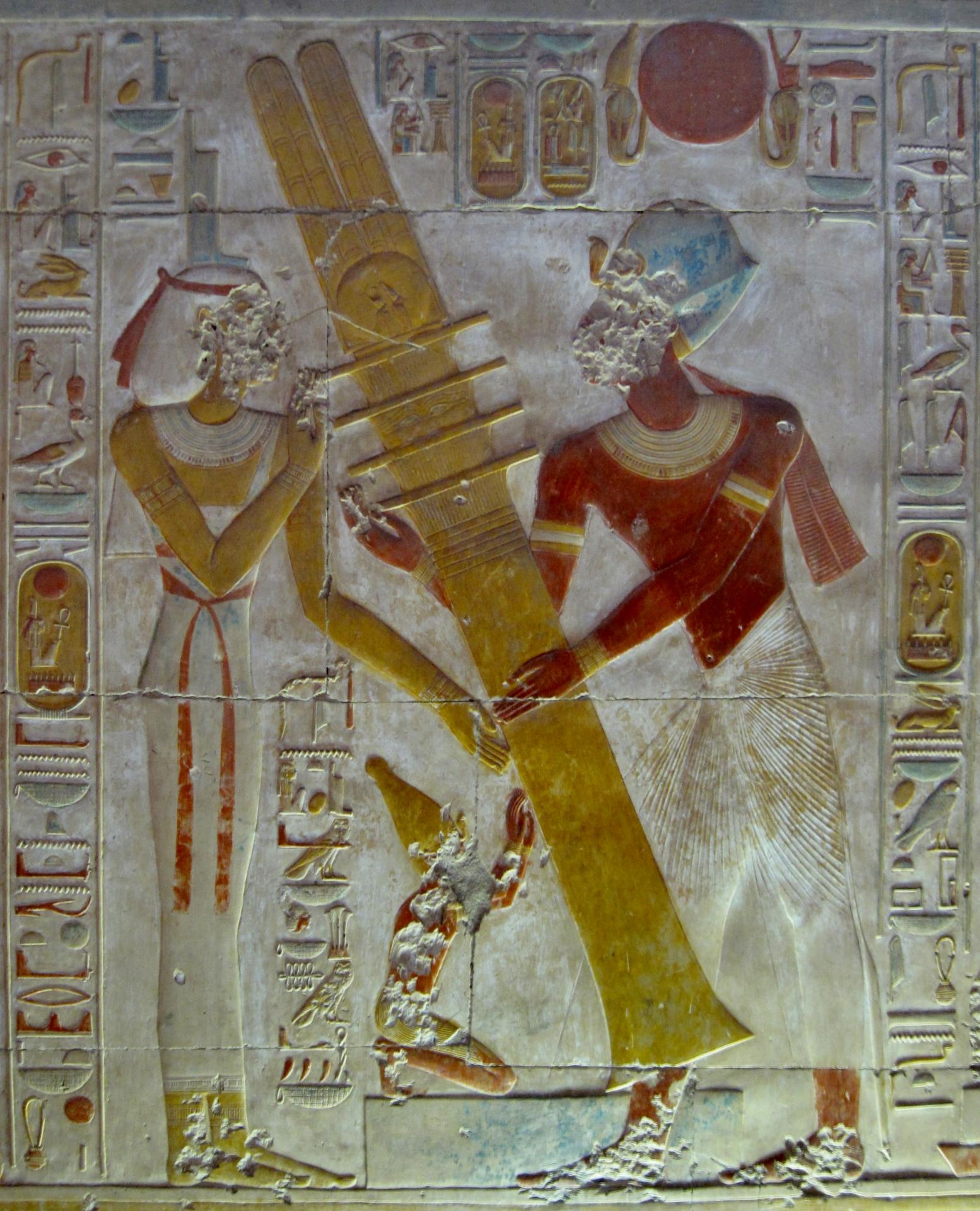 Isis et la colonne d'Osiris